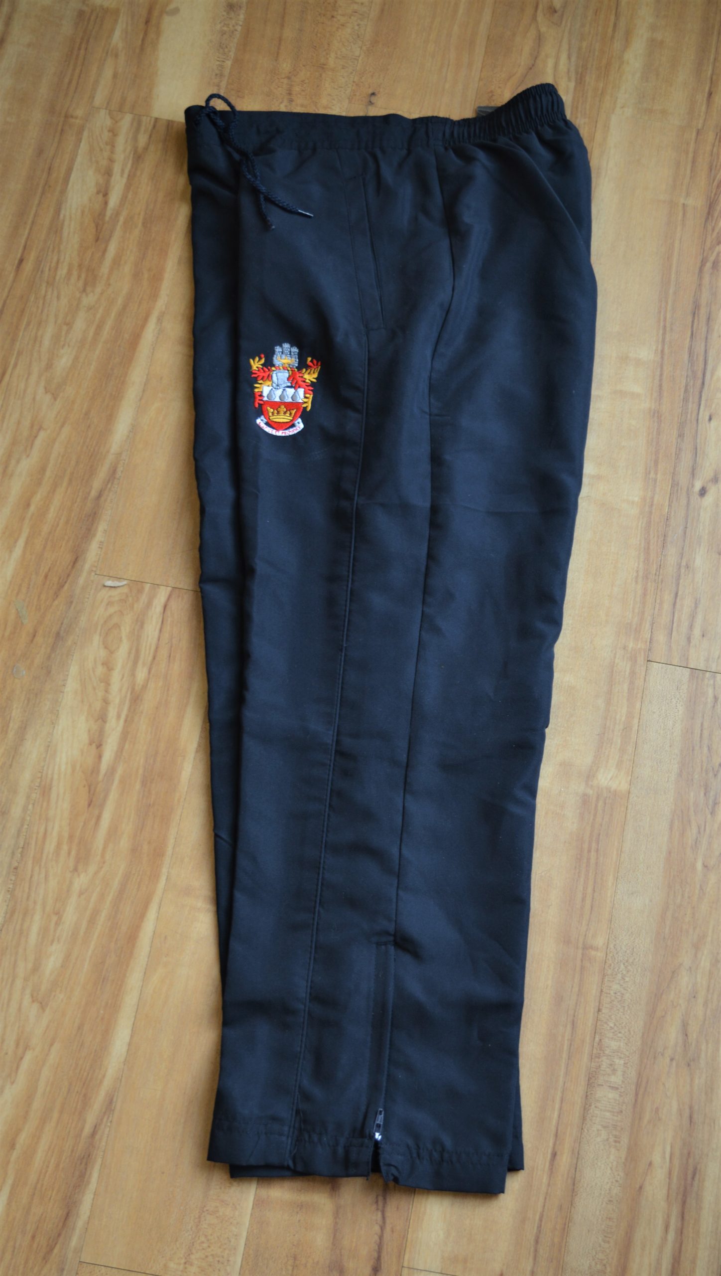 100 polyester tracksuit bottoms